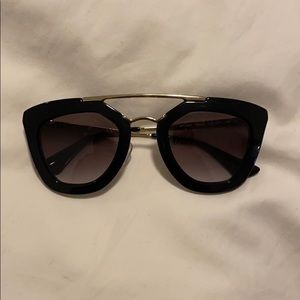 Prada sunglasses- comes with box!